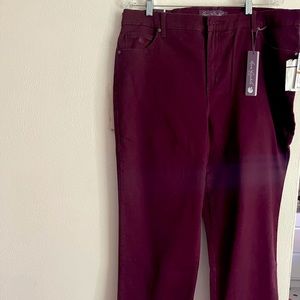 GLORIA VANDERBILT AMANDA SOFT TOUCH JEAN